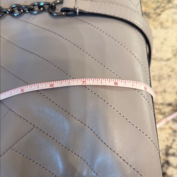 Tory Burch Light Gray Quilted Crossbody Bag Like New - Picture 13 of 15